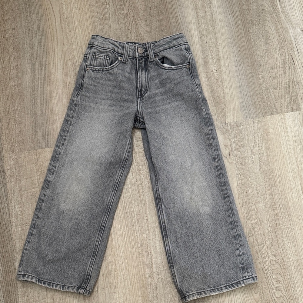 Zara  Wide-Leg Grey Jeans